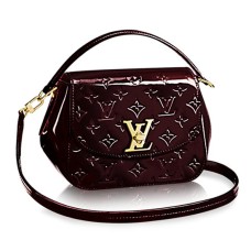 Louis Vuitton M90942 Pasadena Crossbody Bag Monogram Vernis
